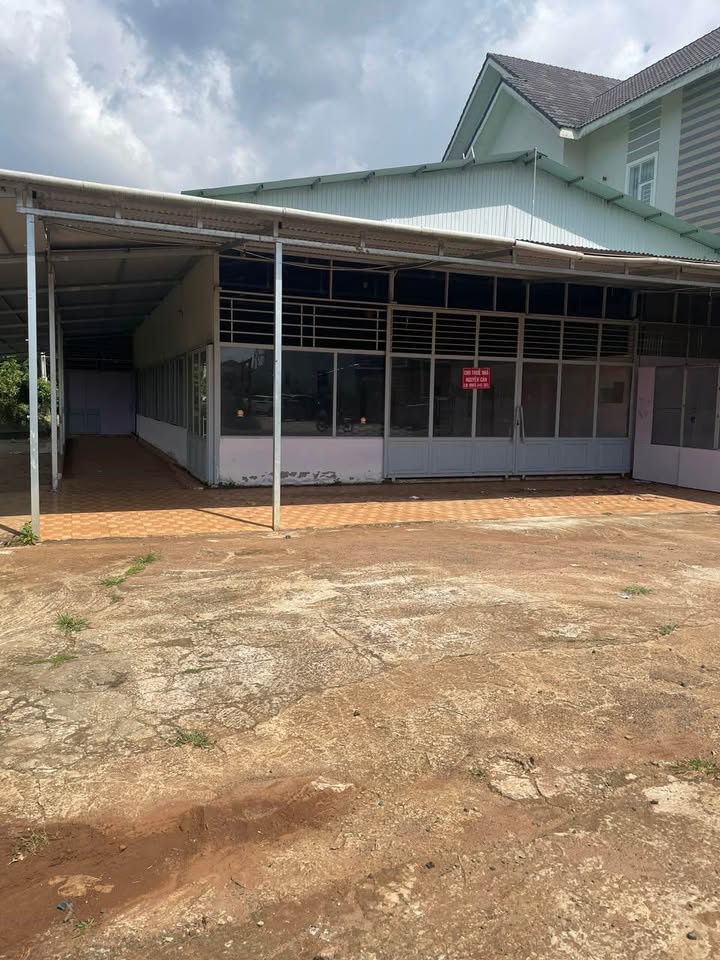 Nhà tiền chế cho thuê tại đường Nguyễn Thái Học, Đức Trọng - Phù hợp kinh doanh