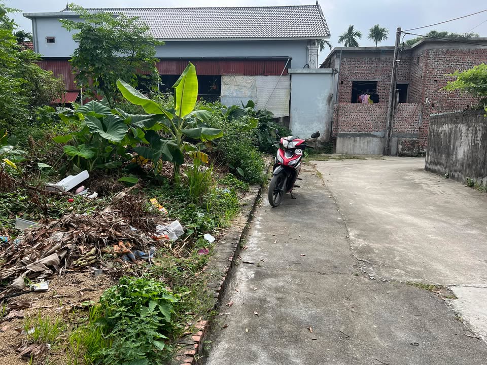 Đất thổ cư 490m² xã Cộng Hiền - Giá chỉ 2.1 tỷ VND - Cơ hội đầu tư hấp dẫn!