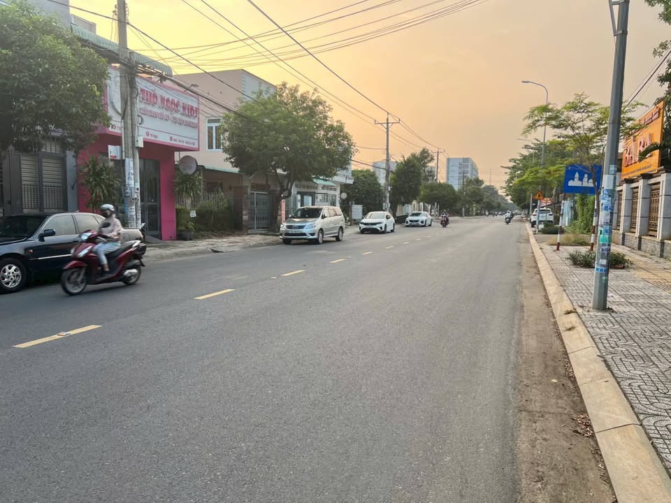 Đất mặt tiền đường Cách Mạng Tháng 8, Bà Rịa - Vũng Tàu 269.1m² giá 6 tỷ - Đầu tư sinh lời ngay!