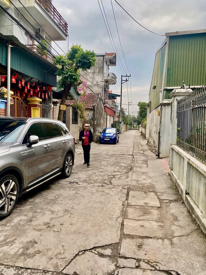 Nhà cấp 4 phường Cẩm Thủy 63m² giá 1.38 tỷ - Ô tô vào tận cửa!