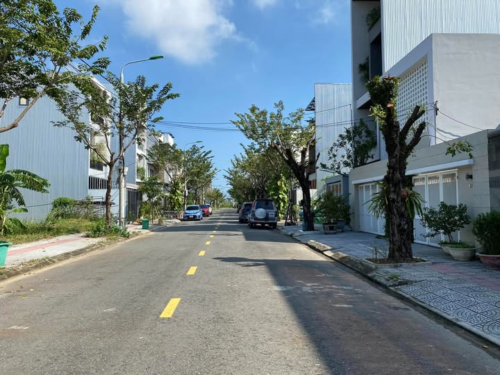 Đất nền 200m² đường Nguyễn Hiến Lê, Hòa Xuân giá 13 tỷ - Kinh doanh thuận lợi!