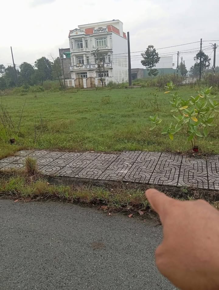 Đất nền KDC Long Cang 90m² giá 1.05 tỷ - Đầu tư sinh lời hấp dẫn!