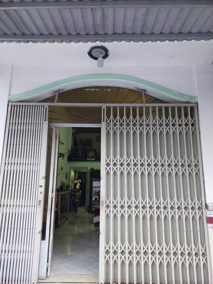Nhà 1 trệt 1 lững Đường Hà Huy Tập, Long Xuyên 56m² giá 2.3 tỷ - Chính chủ thương lượng!