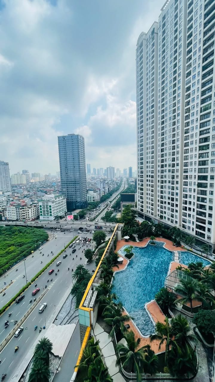 Chung cư Vinhome D’cappita 100m² giá 33 triệu - Full nội thất, sẵn sàng vào ở!