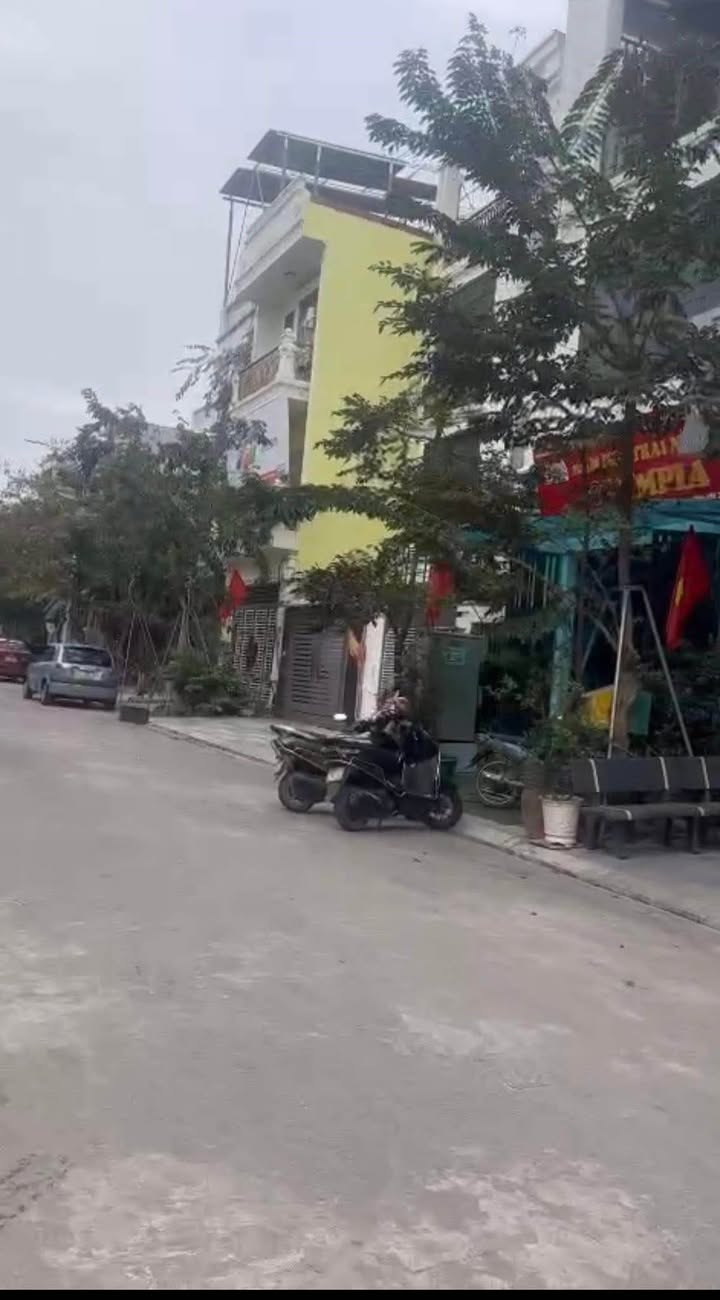 Nhà 1.5 tầng tại Khai Quang, Vĩnh Yên 100m² giá 4 tỷ - Đầu tư sinh lời ngay!