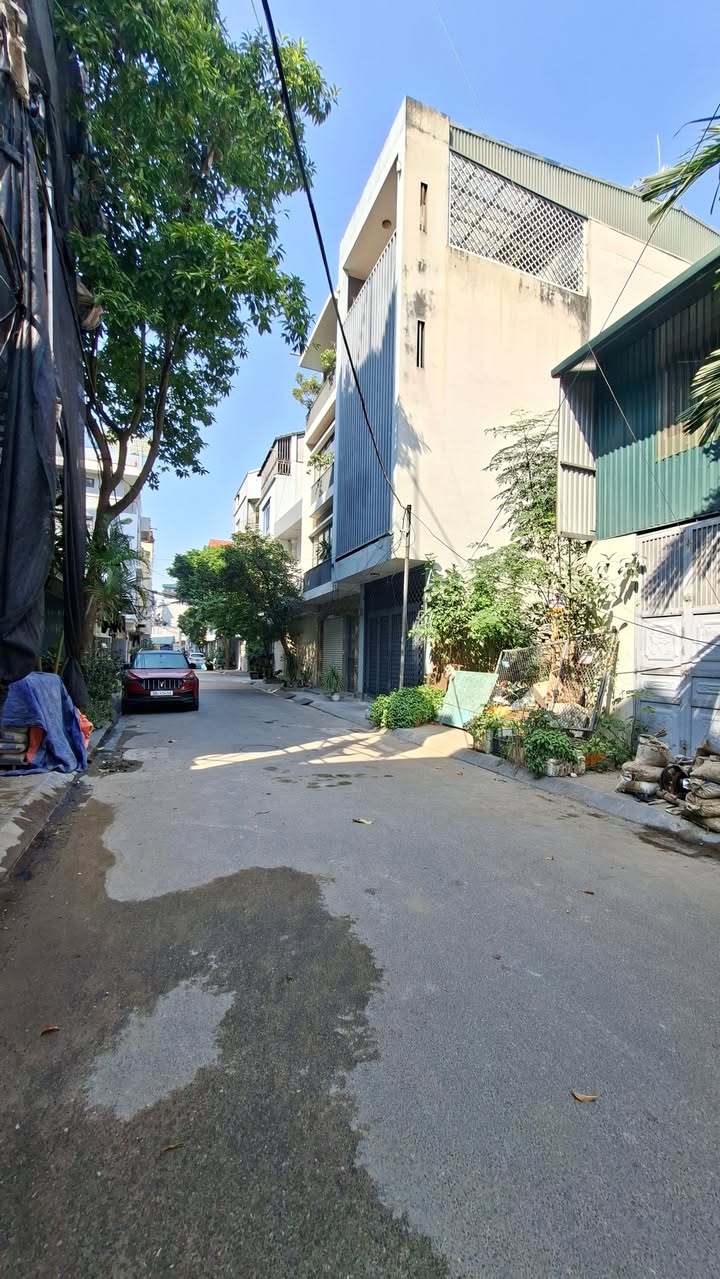 Đất phân lô Tư Đình Long Biên 80m² - Kinh doanh sầm uất, ô tô tránh!