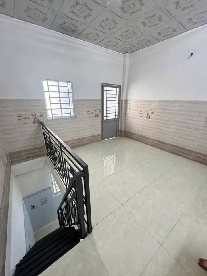 Phòng trọ đường Nguyễn Đệ, An Thới 32m² chỉ 2 triệu - Tiện nghi đầy đủ!