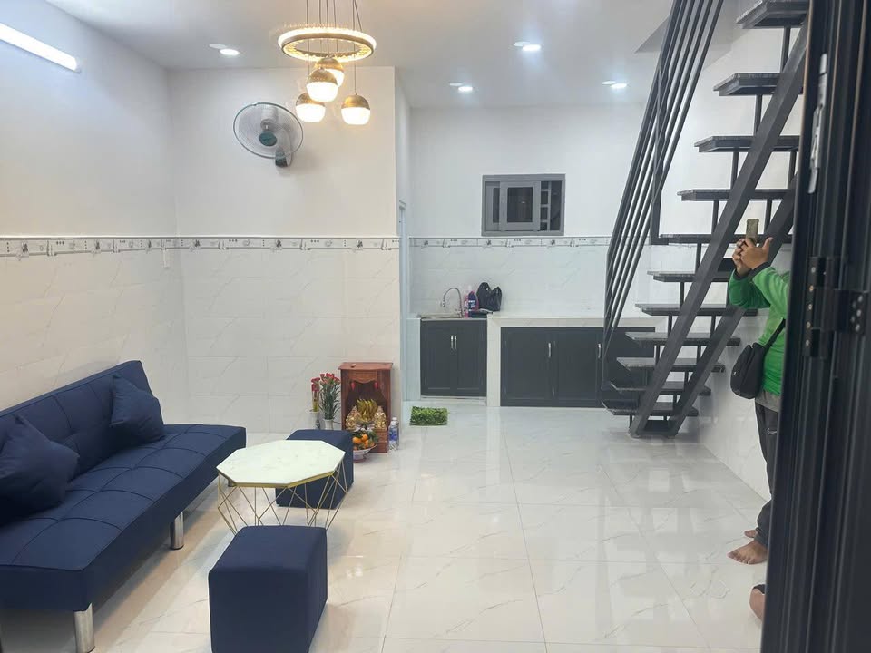 Nhà riêng Tăng Nhơn Phú B, Quận 9 - 20m² giá 2.35 tỷ - Sổ hồng chính chủ!