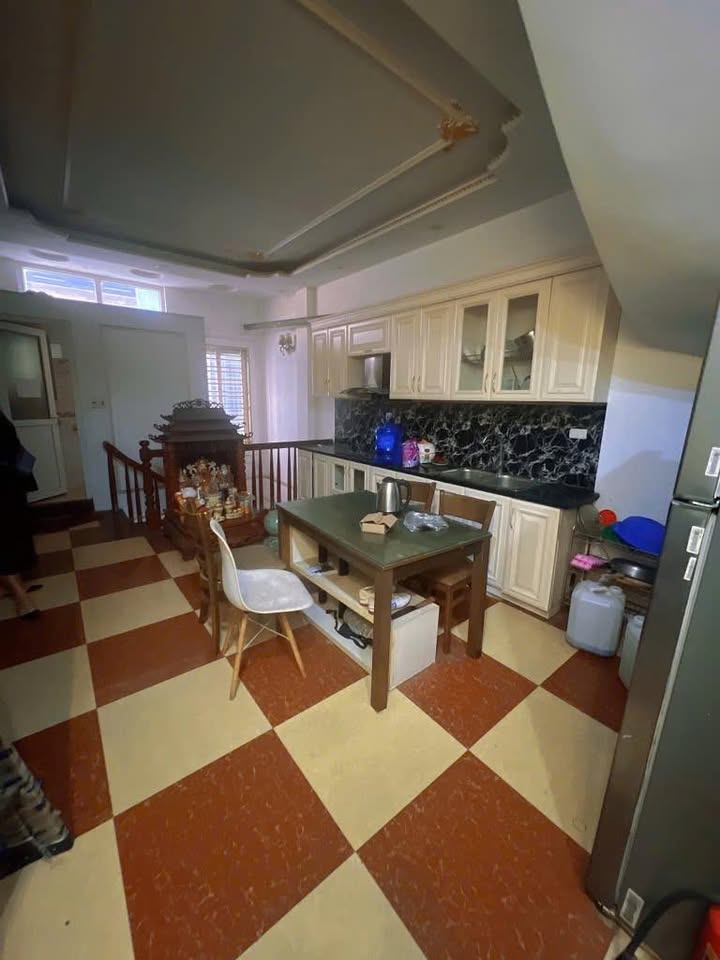 Nhà phố Mai Dịch Cầu Giấy 48m² giá 25.5 tỷ - Kinh doanh sầm uất!