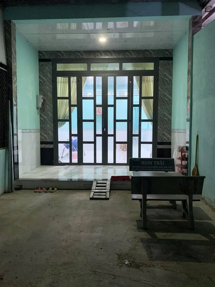 Nhà riêng khu phố 2, Thạnh Phú 247.5m² giá 500 triệu - Nhà trệt còn mới, ô tô vào tận nơi!