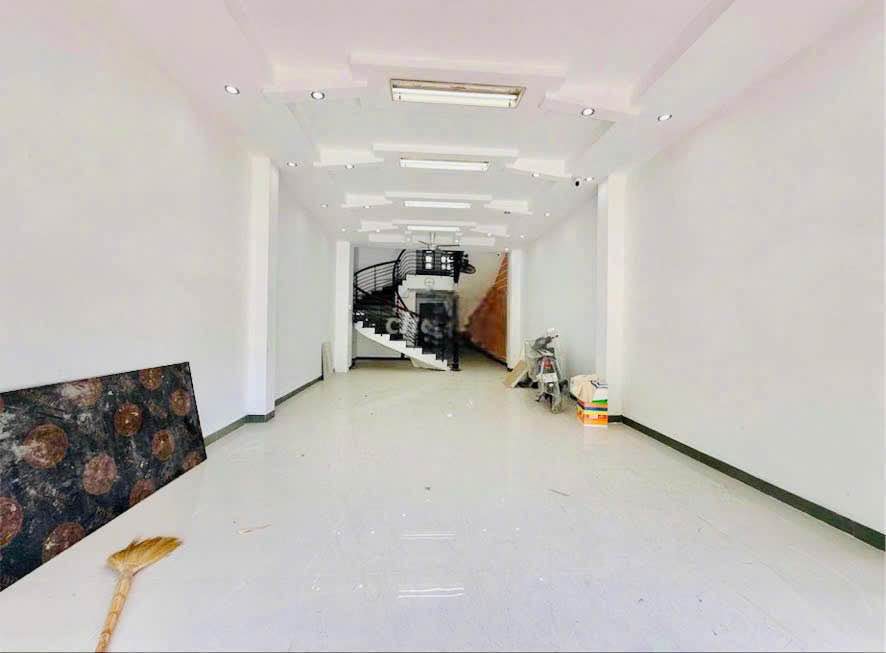 Cho thuê nhà mặt tiền Chi Lăng Đà Nẵng 110m² - Kinh doanh thuận lợi!