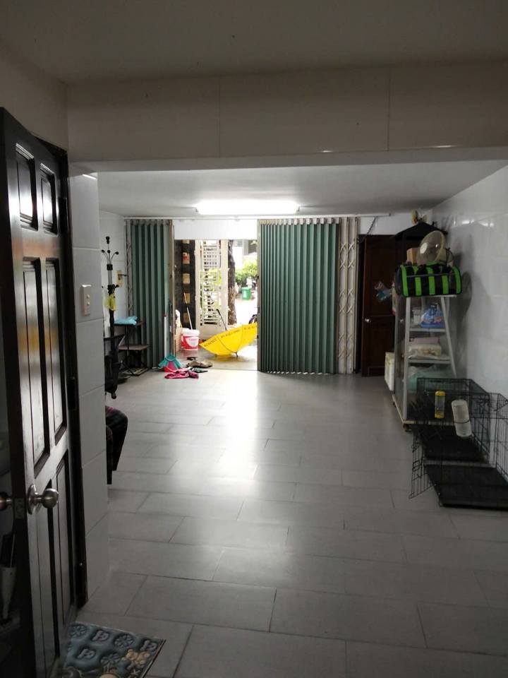 Cho thuê nhà 4 tầng mặt tiền đường Ỷ Lan Nguyên Phi, Đà Nẵng - Căn nhà đẹp, phù hợp làm văn phòng!