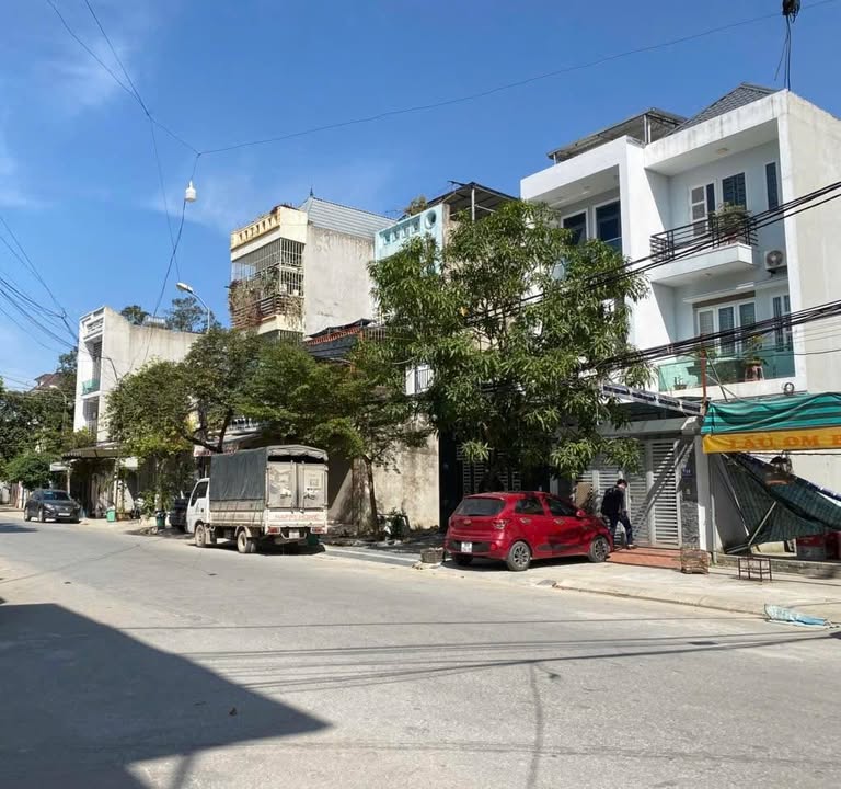 Đất nền 110m² Trần Bình Trọng, Thanh Hóa giá 4 tỷ - Vị trí đắc địa, tiềm năng phát triển!