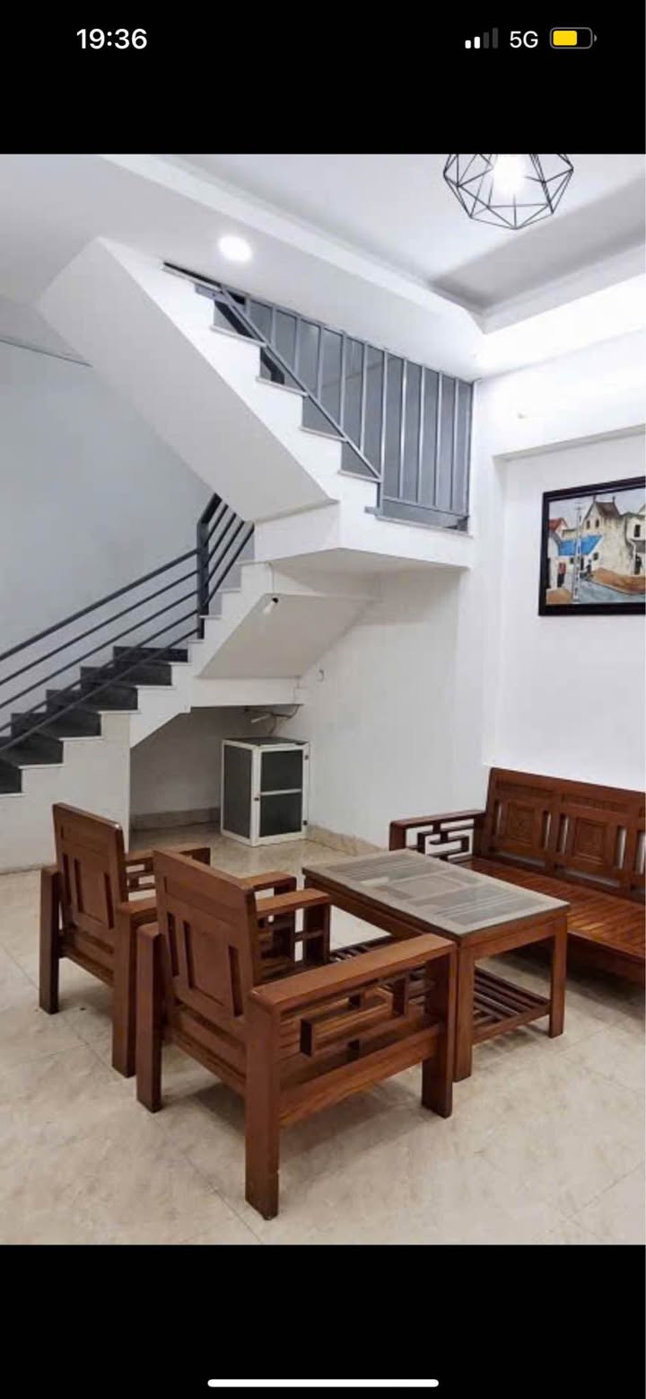 Nhà 2 tầng Hạc Thành 63m² giá 3.7 tỷ - Thiết kế hợp lý, gần trường học!