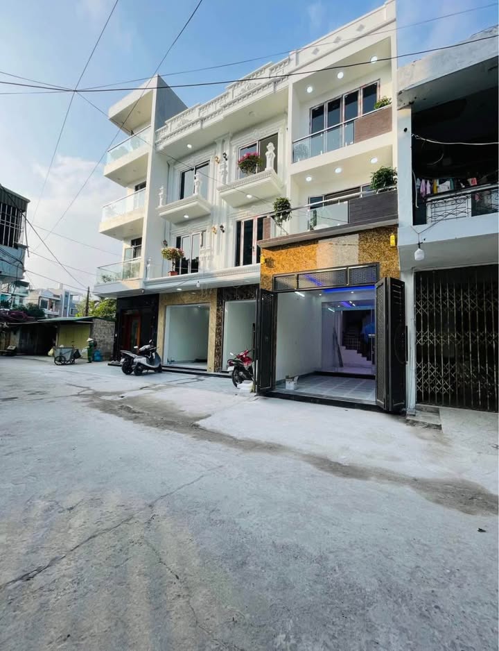 Nhà 4 tầng Quang Trung Thái Bình 64m² giá 3 tỷ - Gara ô tô trong nhà