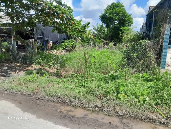 Đất thổ cư mặt tiền nhựa Nhơn Hòa 2, Đức Hòa giá chỉ 2.85 tỷ - Cơ hội đầu tư sinh lời!