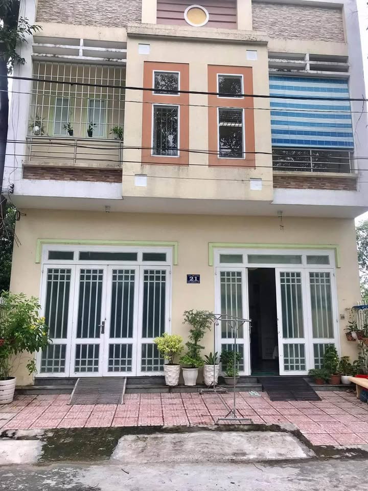 Nhà phố Tân An 128m² giá 5.5 tỷ - Dân cư đông đúc, tiện ích đầy đủ!