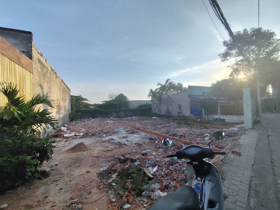 Đất thổ cư xã Xuân Thới Thượng 182m² giá 6.8 tỷ - Sổ hồng riêng, xây dựng tự do!