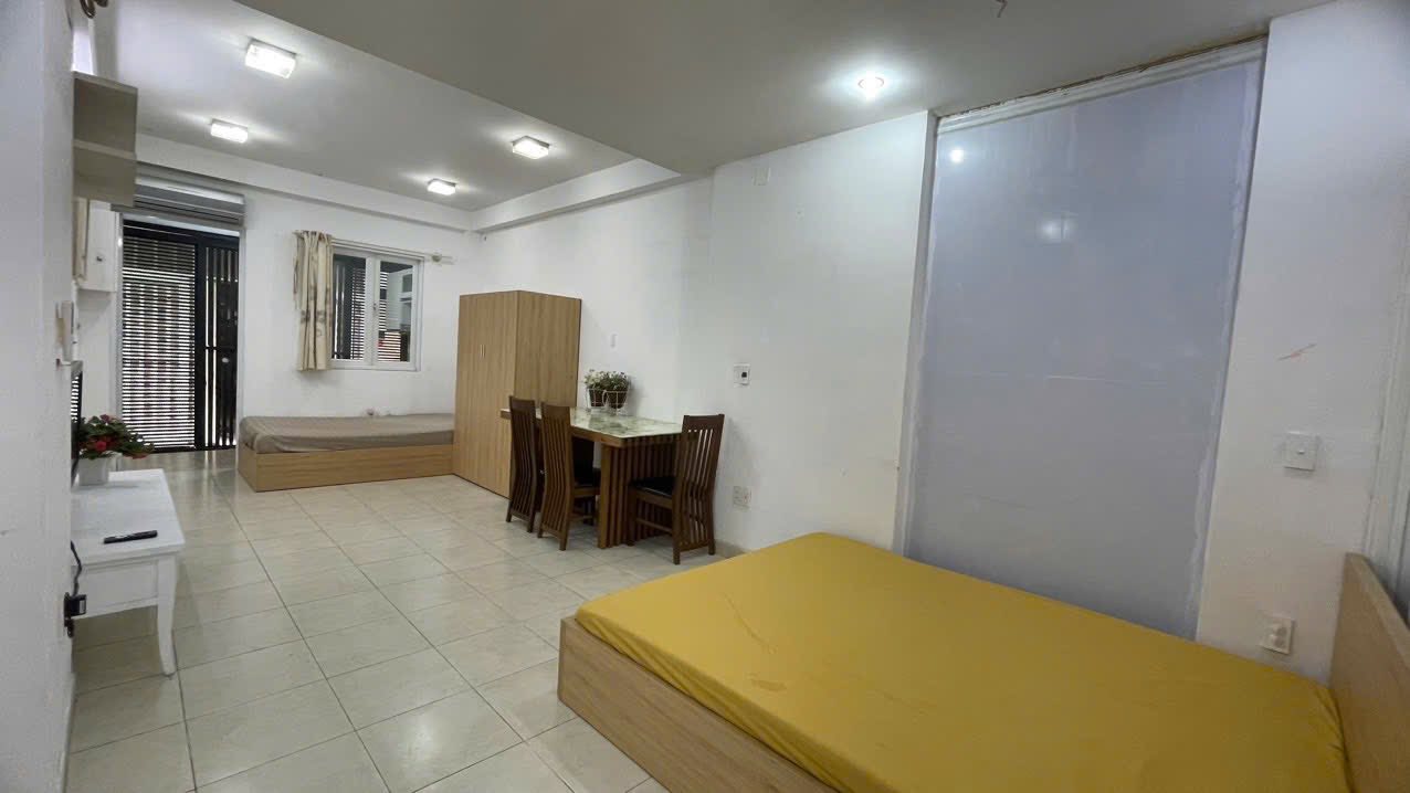 Căn hộ cho thuê tại quận 10 - Máy giặt riêng, nhận ngắn hạn và nuôi thú cưng!