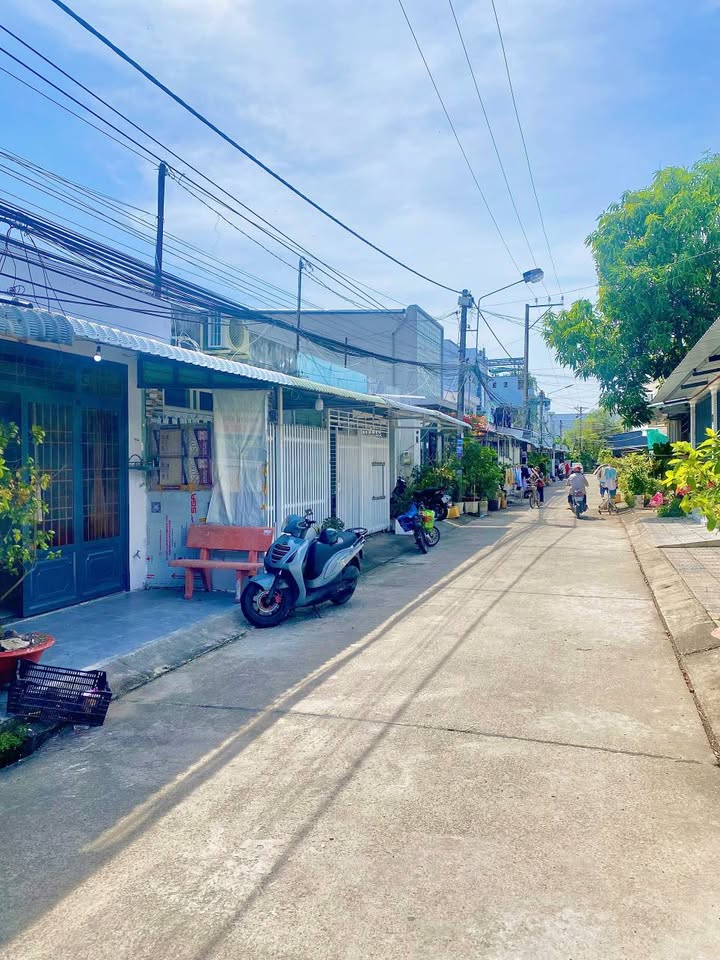 Nhà mặt tiền Nguyễn Tuân, Rạch Giá 60m² giá 1.43 tỷ - Cơ hội đầu tư hấp dẫn!