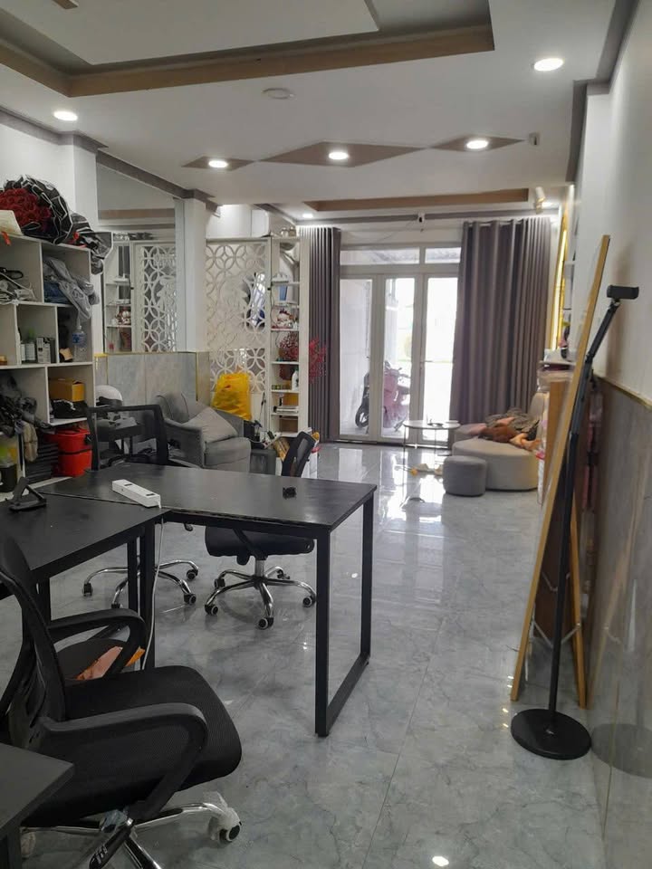 Nhà 2 Mặt Tiền Đường Lê Duẩn, Phan Thiết 58m² giá 6.2 tỷ - Đầu tư sinh lời tuyệt vời!