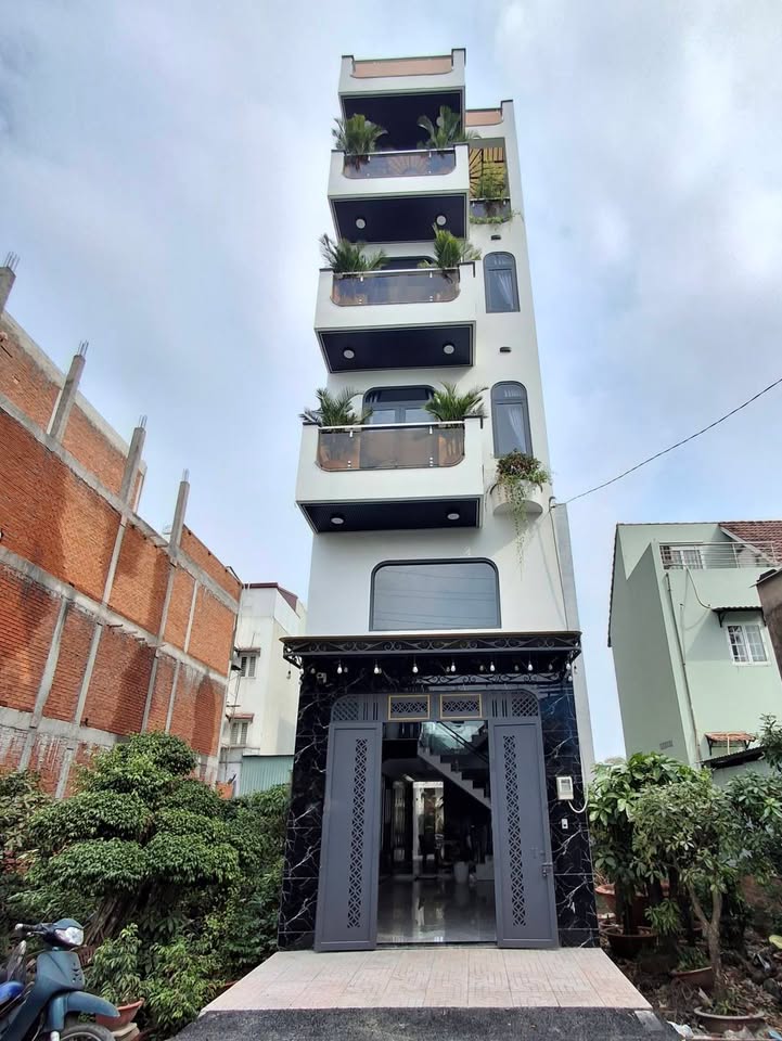 Nhà riêng 80m² Trần Thị Năm, Tân Chánh Hiệp, Q12 giá 7 tỷ - Nội thất cao cấp, sẵn sàng ở ngay!