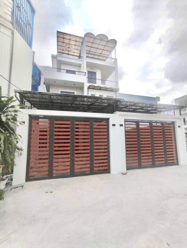 Nhà 3 tầng xây mới tại đường Tức Mạc, TP Nam Định, diện tích 93m² - Thiết kế hiện đại, giá chỉ từ 3.7 tỷ!