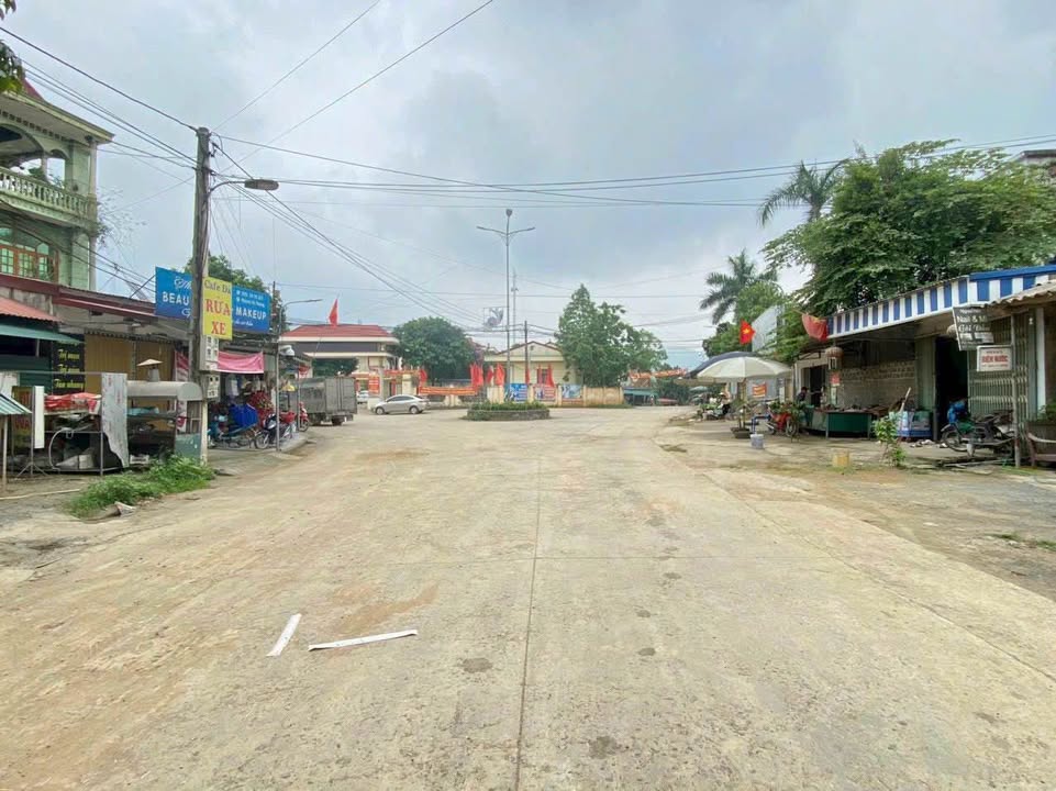 Đất nền Hòa Sơn, Lương Sơn, Phú Thọ 4150m² giá chỉ 5.x triệu/m² - Tiềm năng kinh doanh lớn!