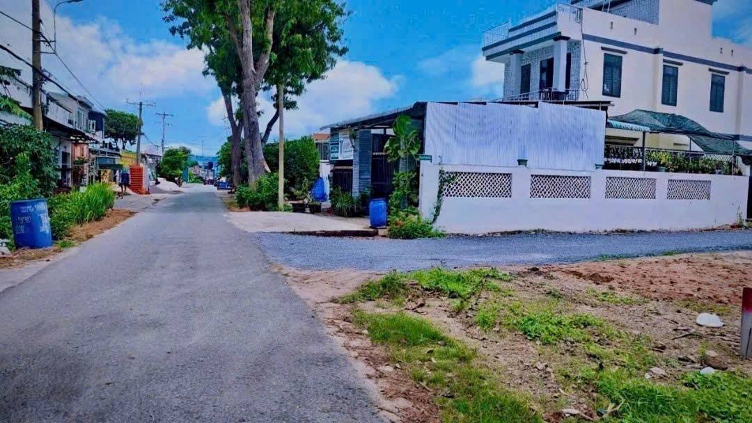 Đất nền Phước Vĩnh An, Củ Chi 102m² giá 2.7 tỷ - Lô góc 2 mặt tiền đẹp!