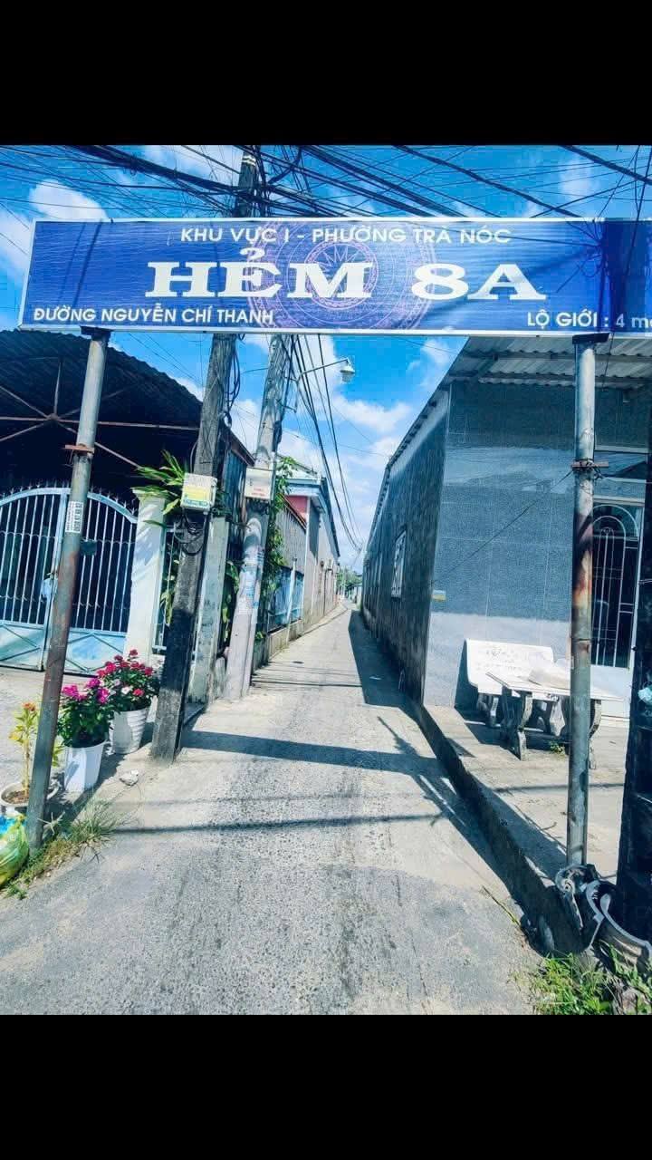 Nhà hẻm 8A đường Nguyễn Chí Thanh, quận Bình Thủy, 100m² giá 1.15 tỷ - Vị trí đẹp, an ninh tốt!