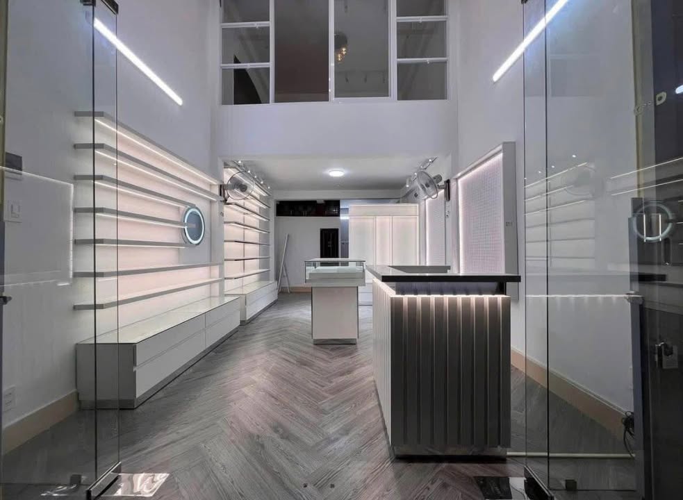 Nhà mặt tiền Trần Quang Khải, Buôn Ma Thuột 33m² giá 4.7 tỷ - Vị trí đắc địa kinh doanh!