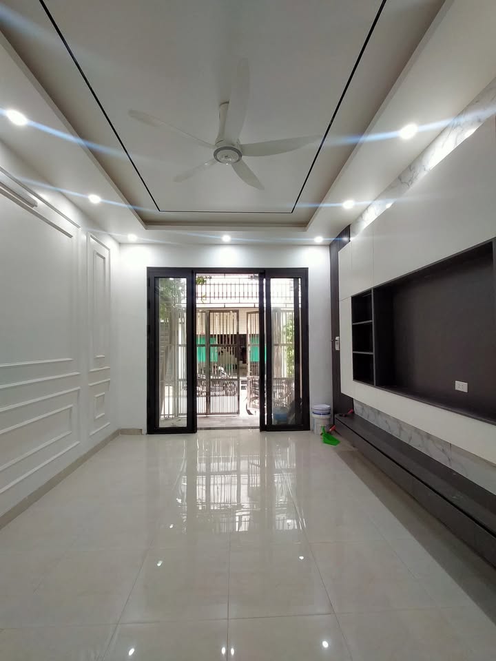 Nhà 3 tầng mặt đường Kênh, TP Nam Định 64m² giá 4.1 tỷ - Vị trí kinh doanh lý tưởng!