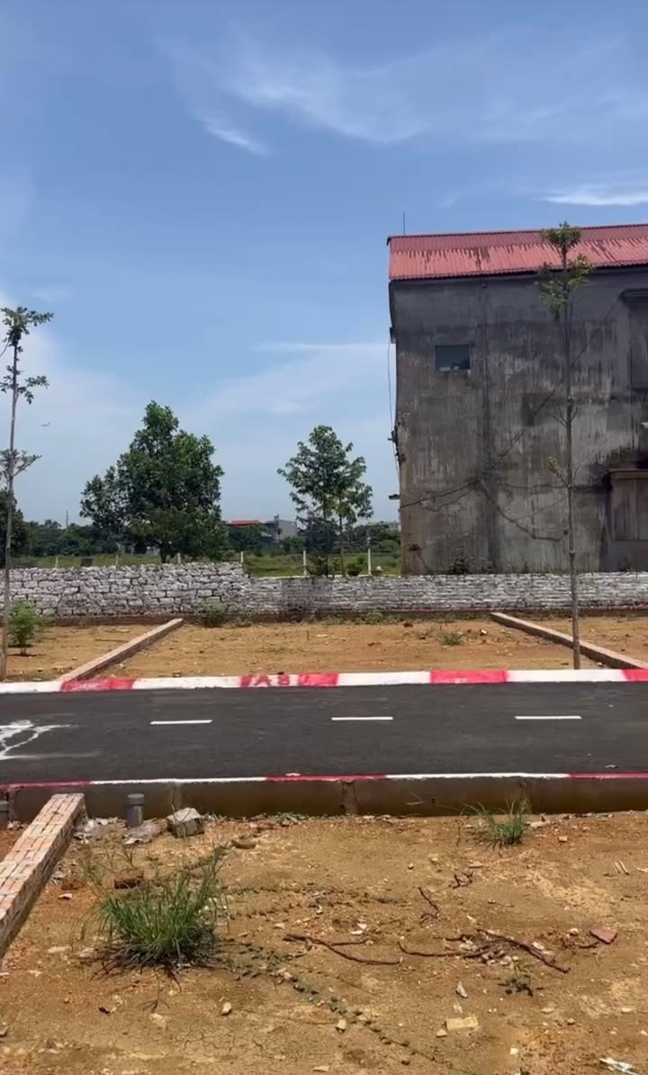 Đất đẹp Phúc Tiến Thạch Thất 70m² giá 2 tỷ - Đầu tư sinh lời ngay!