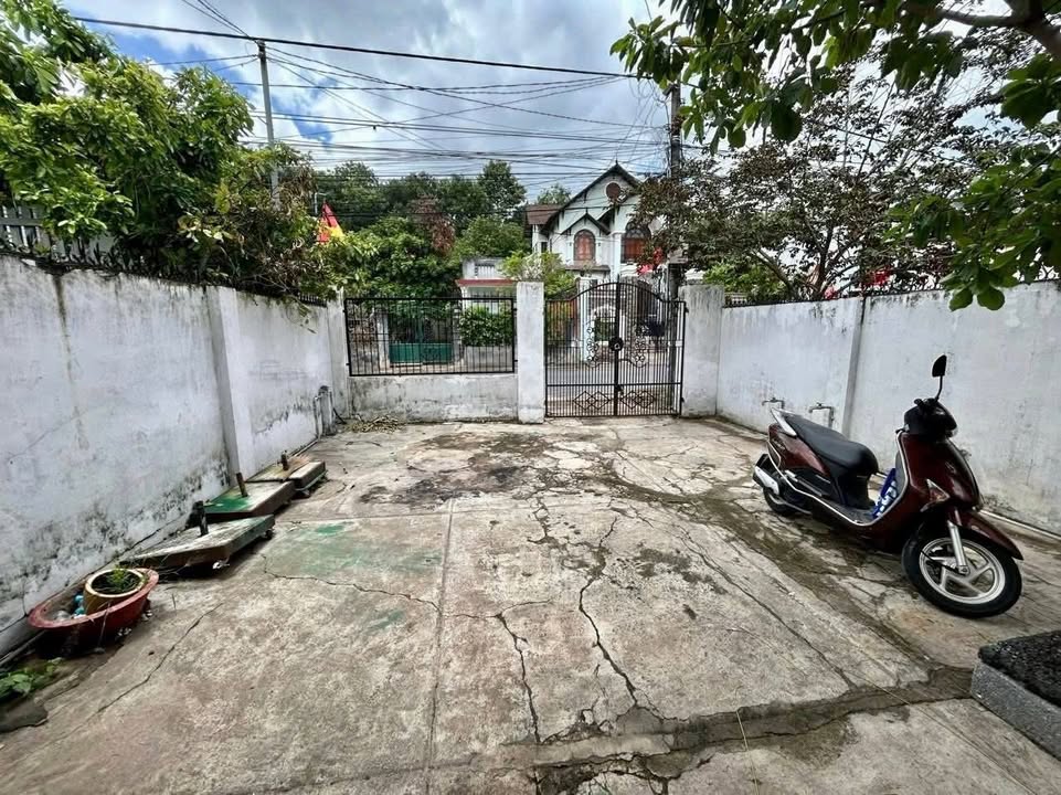 Nhà nguyên căn cho thuê tại Đường Lê Thánh Tông, Thị Trấn Long Thành - Giá 5.5 triệu/tháng