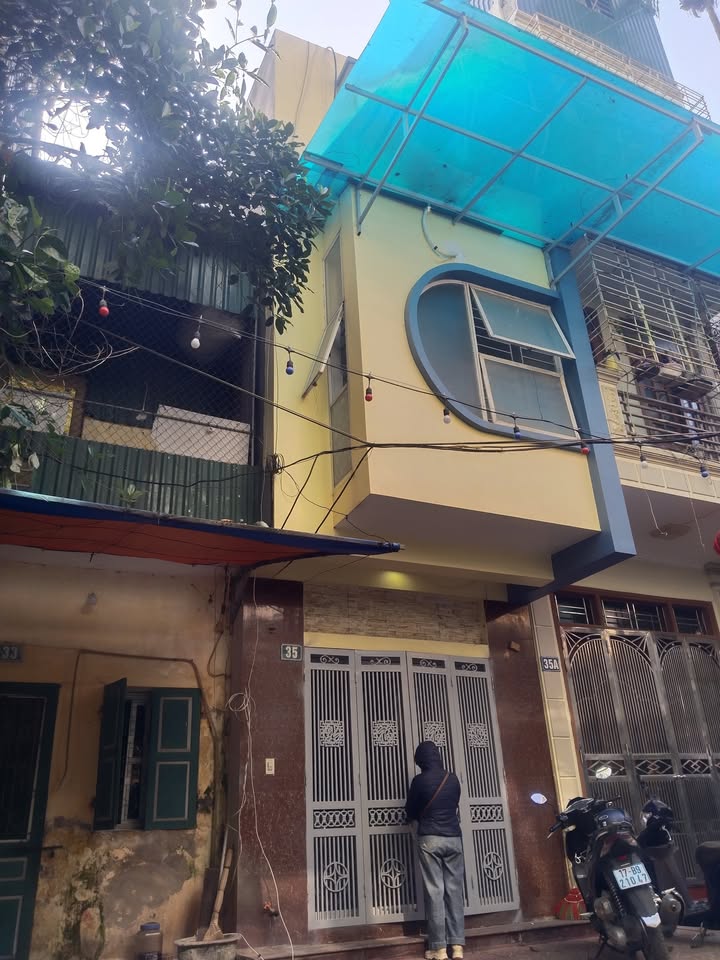 Nhà 3 tầng phường Bồ Xuyên, Thái Bình 40m² giá 2.9 tỷ - Ô tô đỗ cửa, thương lượng nhẹ!