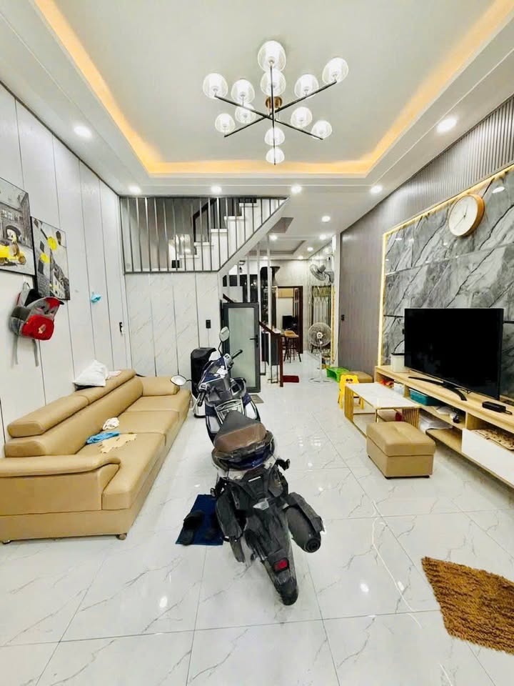 Nhà đẹp Tân Hòa Đông Quận 6 48m² giá 5.35 tỷ - Cực kỳ hấp dẫn!