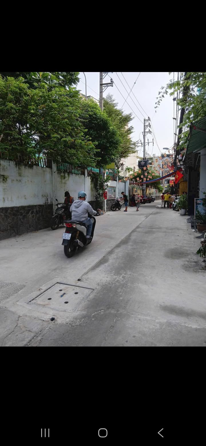 Nhà phố Q11 48m² giá 9.3 tỷ - Căn góc 2 mặt hẻm thông thoáng!