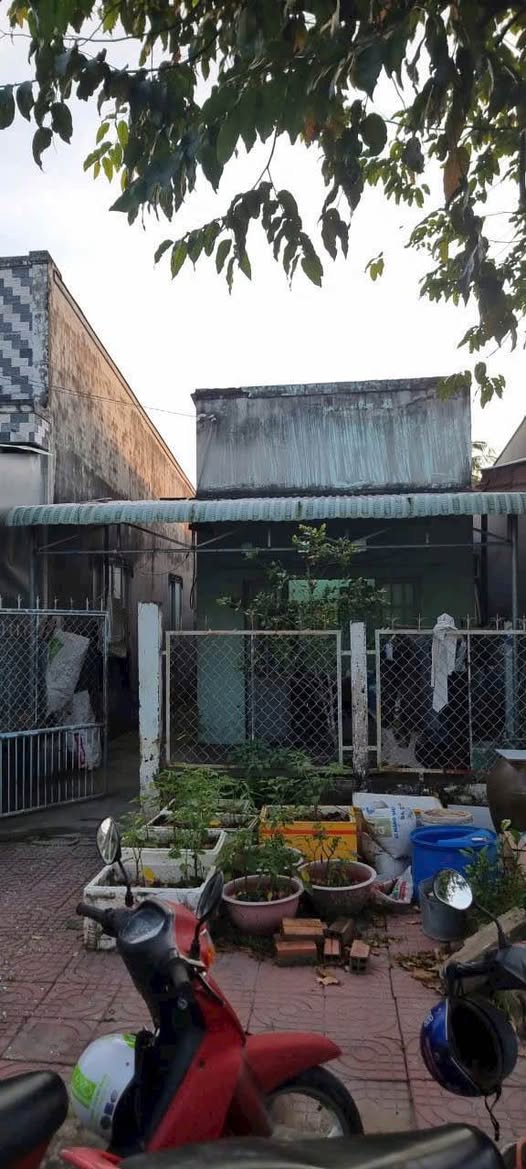 Nhà cấp 4 tại phường Long Châu, Vĩnh Long 100m² giá 1.35 tỷ - Sổ hồng chính chủ!