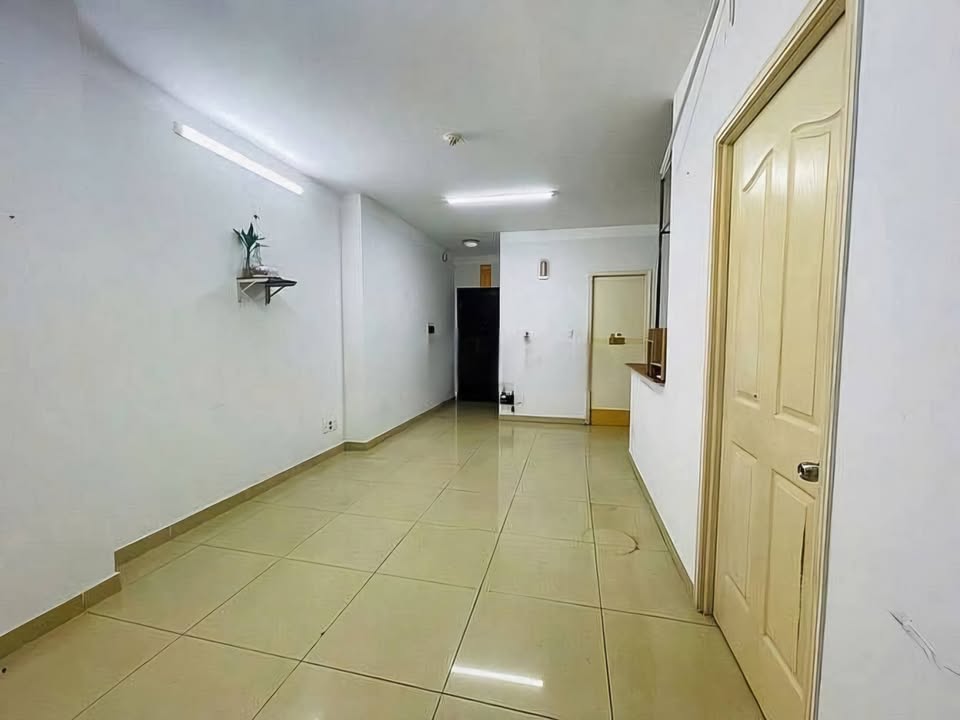 Căn hộ chung cư Nguyễn Chí Thanh Quận 5 60m² giá 4.2 tỷ - Sổ hồng riêng chính chủ!