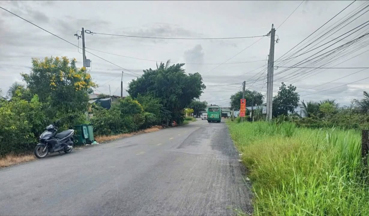 Đất mặt tiền đường Cao Thị Mai, Tân Trụ, Long An 225m² giá 1.4 tỷ - Kinh doanh sầm uất!