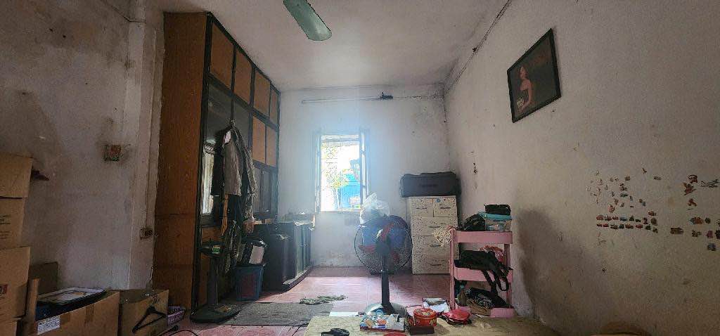 Căn hộ Tập thể Trúc Bạch Ba Đình 75m² giá 4.5 tỷ - Vị trí đẹp, sổ đỏ chính chủ!