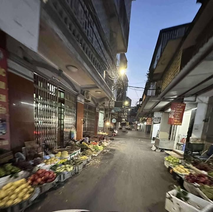 Nhà Ba Đình 42m² giá 11 tỷ - Mặt ngõ kinh doanh, ô tô đỗ cửa!