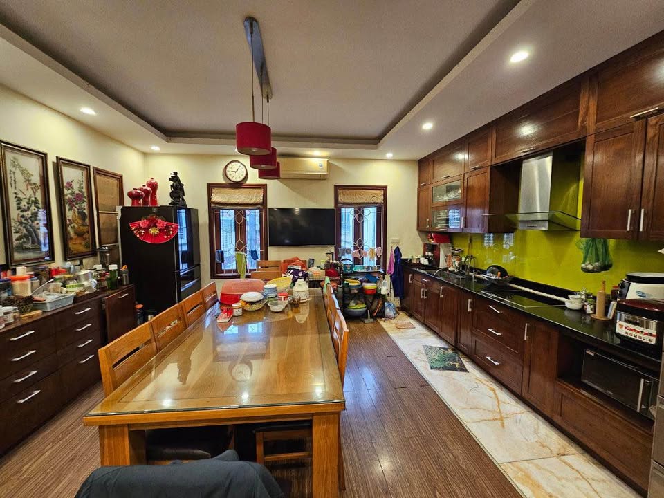 Nhà phố Ngọc Khánh Ba Đình 83m² giá thỏa thuận - Lô góc 3 thoáng, thang máy