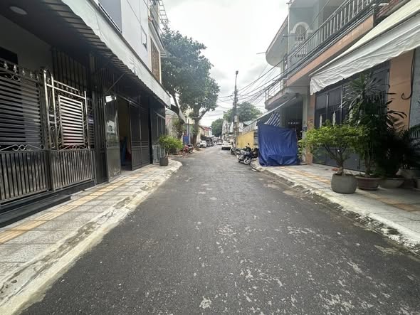 Nhà phố Điện Biên Phủ, Thanh Khê, Đà Nẵng 63m² giá 5 tỷ - Vị trí trung tâm sầm uất!