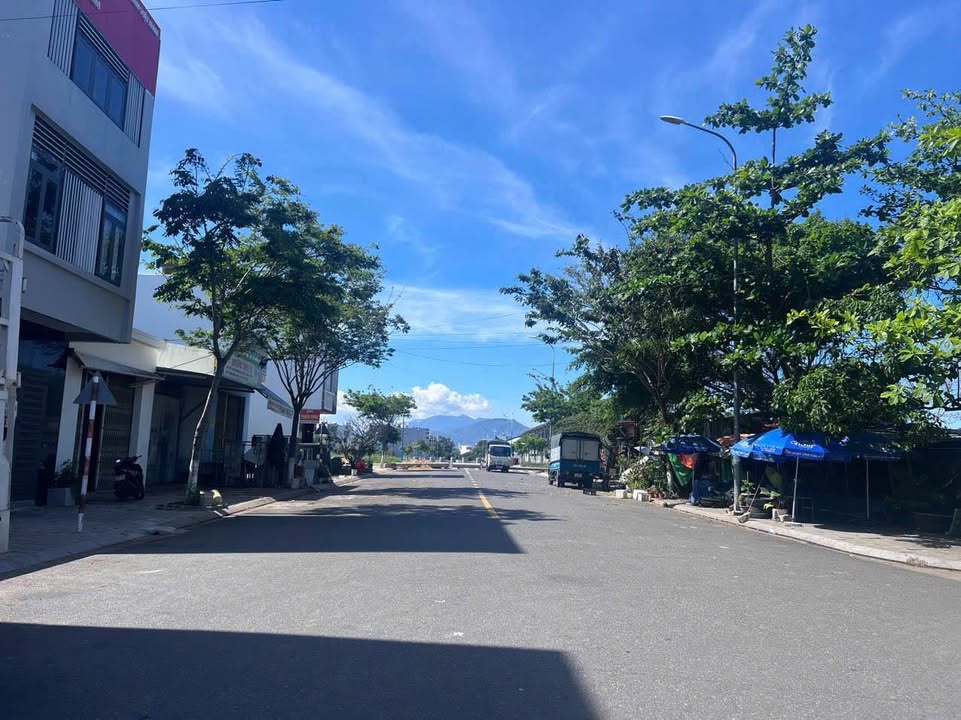 Đất tặng nhà TĐC VCN Phước Long, Nha Trang 70m² giá 7 tỷ - Xây dựng tự do!