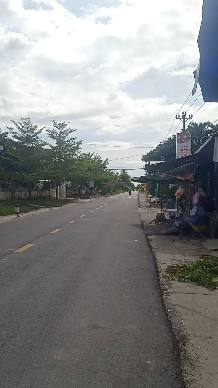 Đất mặt tiền Vạn Hưng 296m² giá chỉ 600 triệu - Cơ hội đầu tư sinh lời!