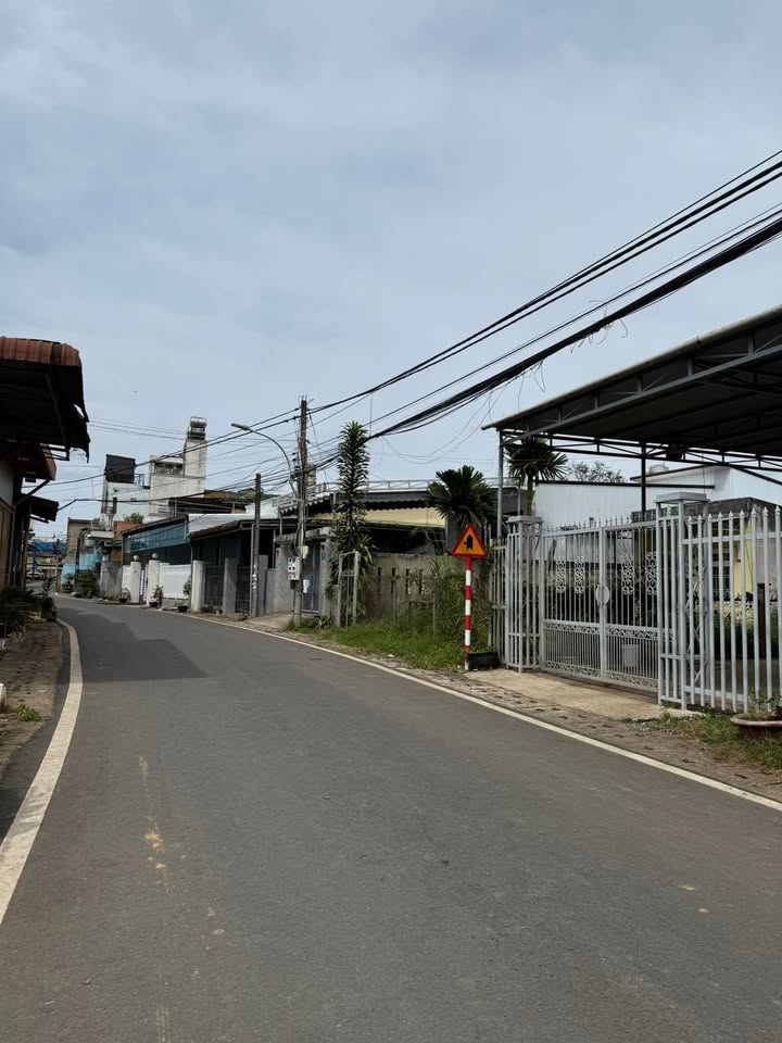 Đất mặt tiền đường Phan Huy Ích, Bảo Lộc 192m² giá 2.2 tỷ - Đầu tư sinh lời ngay!