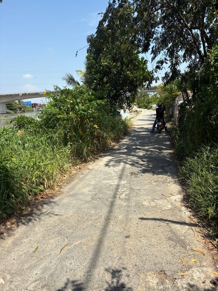 Bán đất mặt tiền đường Văn Tiến Dũng, Rạch Giá 600m² - Sổ hồng chính chủ, giá thương lượng!