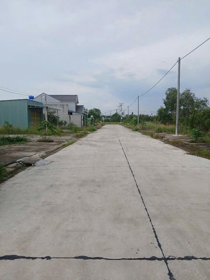 Đất nền thổ cư 120m² tại ấp 1, xã Thạnh Lợi, Bến Lức - Giá chỉ 800 triệu!