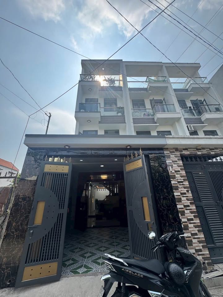 Nhà 4 tầng hẻm xe hơi An Phú Đông 76m² giá 5.55 tỷ - Đầu tư sinh lời ngay!